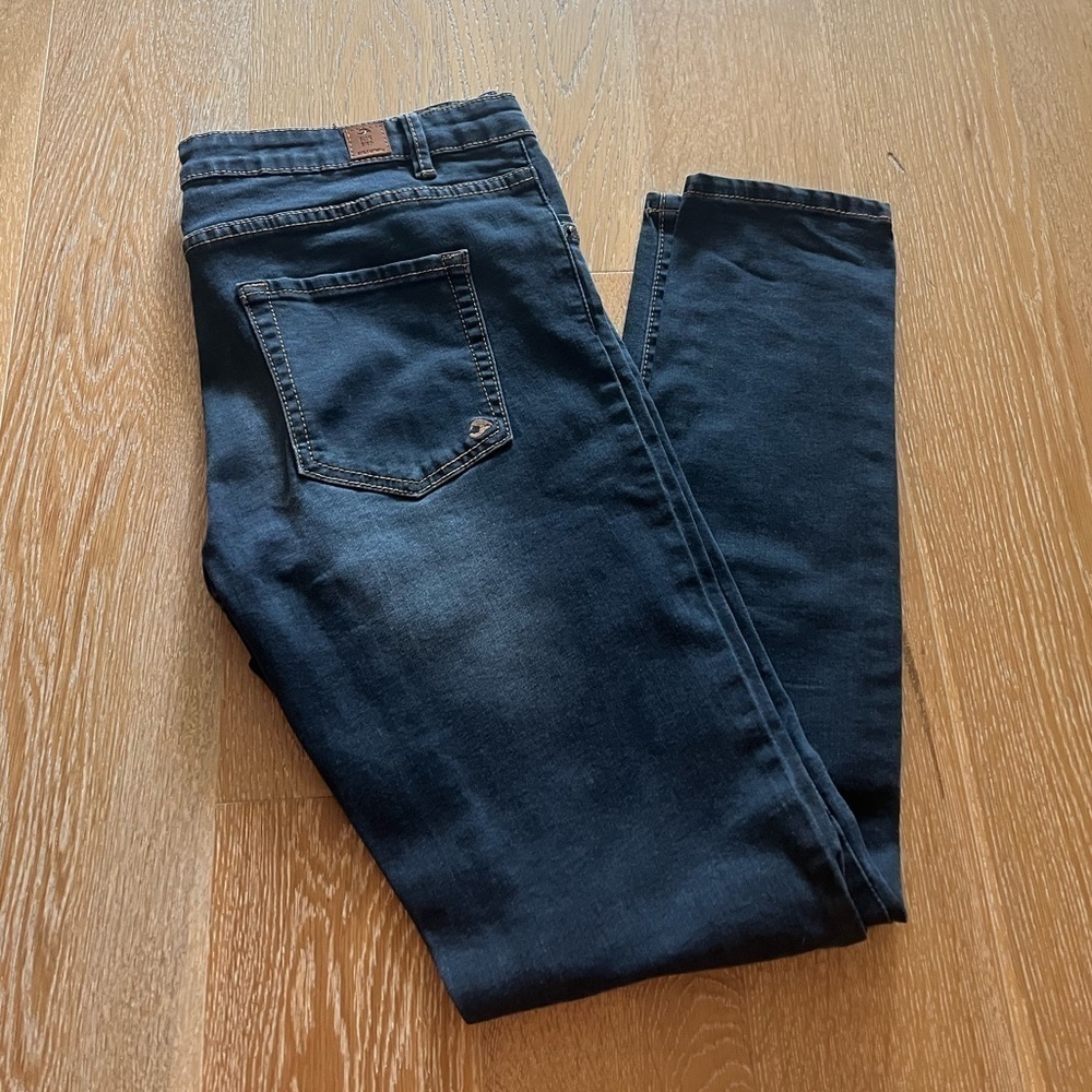 Blue Bird Surf & Urban blue gray stretch denim ripped knee